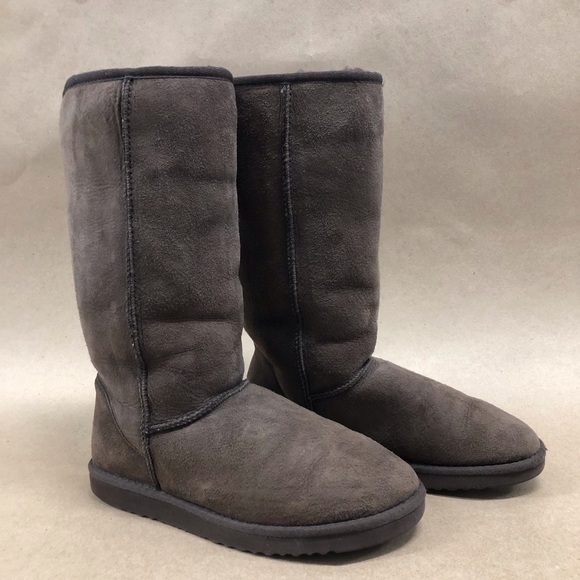 UGG Shoes - Ugg Tall Classic Boot Sz 9